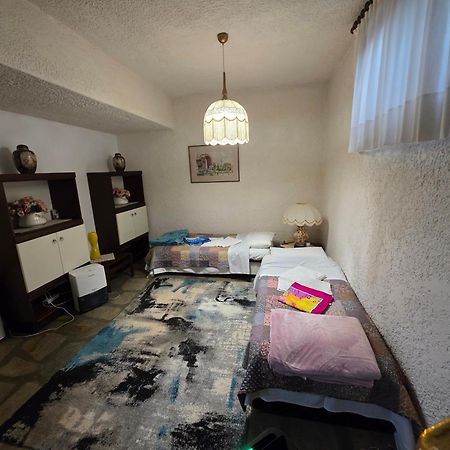 Beachfront Villa 100M From Sea For Up To 10 Guests 시비리 외부 사진